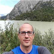 Laurea in Giurisprudenza Esperienza nella scuola come insegante di diritto e italiano